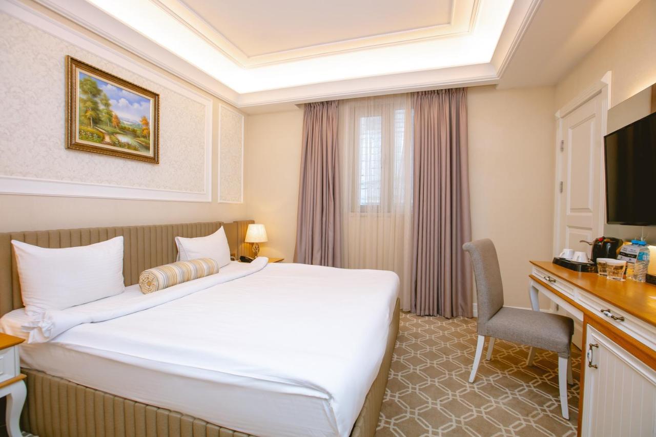 Theatrum Hotel Баку Екстериор снимка